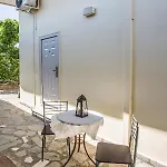 Pensjonat Haroulena Kawala