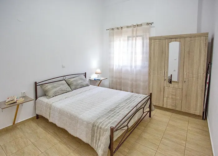 Haroulena Πανσιόν