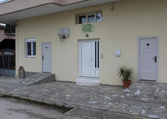 Πανσιόν Haroulena 4*