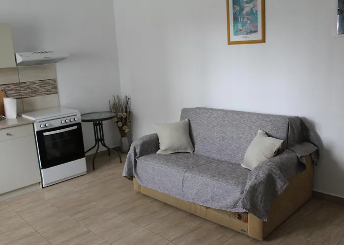 Haroulena Πανσιόν